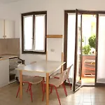 Windsurf מלון דירות 3*